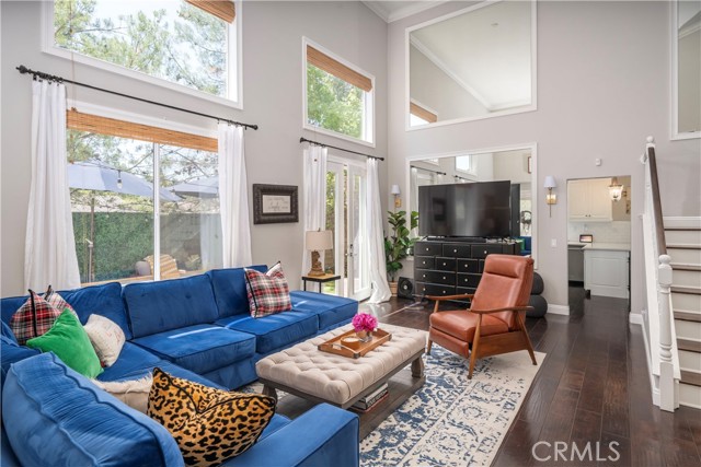 27705 Essex Place, Valencia CA: https://media.crmls.org/medias/f18f25c6-202e-42d7-b229-3f18af11ce77.jpg