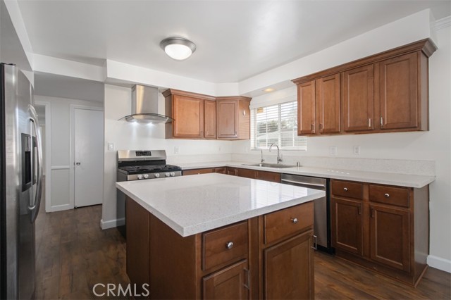 18639 Liggett, Northridge CA: https://media.crmls.org/medias/f18f2c97-6ccd-4b40-babb-adf91a1eca17.jpg