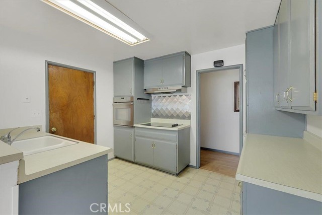 909 E 21st Street, Marysville CA: https://media.crmls.org/medias/f1904428-92aa-4a58-9b16-7f47e21a84e3.jpg