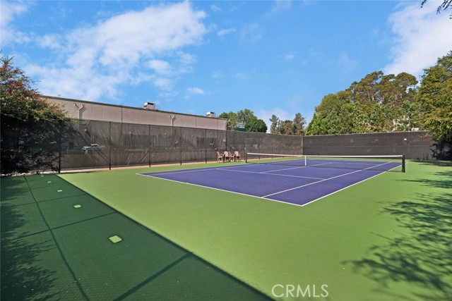 Detail Gallery Image 27 of 33 For 4185 Colfax Ave #D,  Studio City,  CA 91604 - 3 Beds | 3 Baths