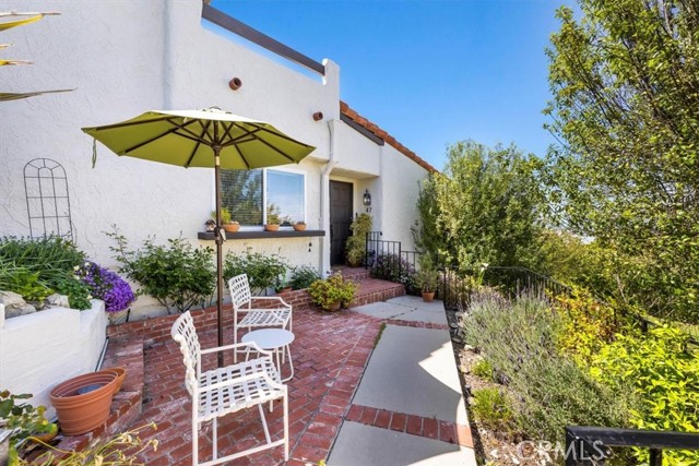 47 Sycamore Lane, Rolling Hills Estates, California 90274, 2 Bedrooms Bedrooms, ,2 BathroomsBathrooms,Residential,Sold,Sycamore,SB23073393