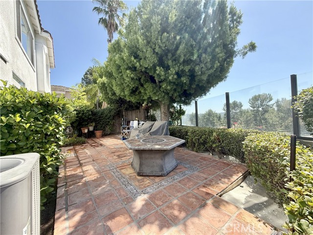 48 Hawksmoor, Aliso Viejo CA: https://media.crmls.org/medias/f191a210-f6a6-48ec-b325-25448d590d64.jpg
