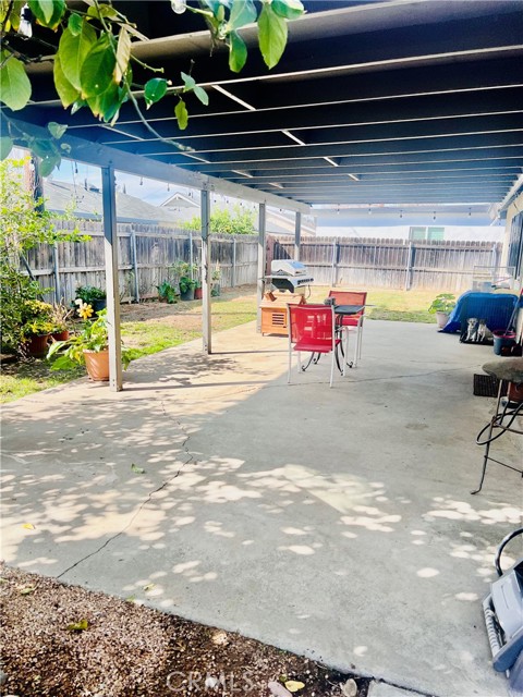 1880 Plaza Serena, Ontario CA: https://media.crmls.org/medias/f191d563-e53b-45d3-9e7a-69d3108e084c.jpg