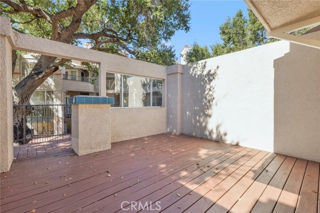 3326 Holly Grove Street photo 2