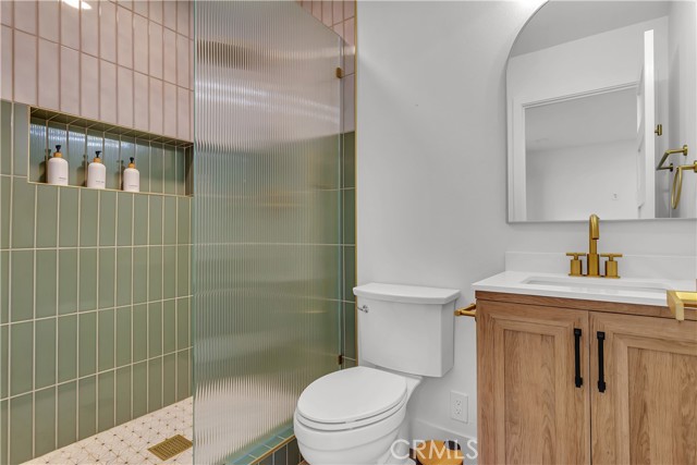 Detail Gallery Image 28 of 33 For 6835 E Parapet, Long Beach,  CA 90808 - 4 Beds | 4 Baths