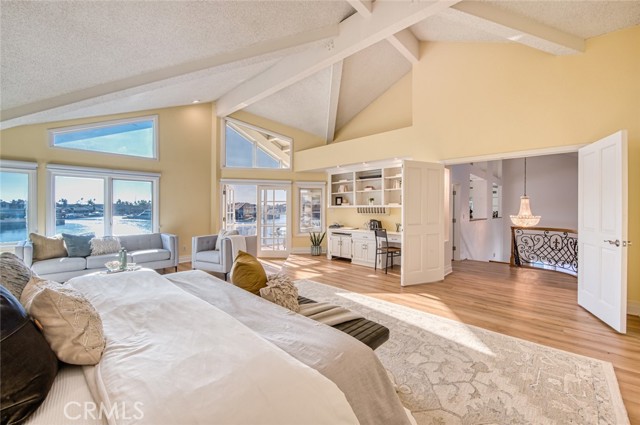 Detail Gallery Image 18 of 30 For 3372 Venture Dr, Huntington Beach,  CA 92649 - 4 Beds | 3/1 Baths