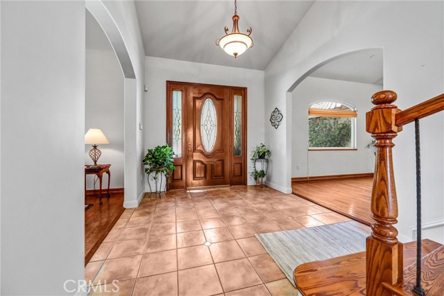 10345 McBroom Street, Sunland CA: https://media.crmls.org/medias/f1933939-d764-4885-a611-deeafd406070.jpg