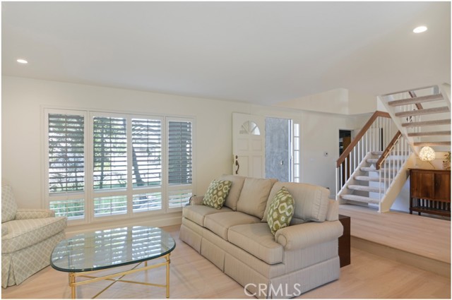 Detail Gallery Image 6 of 31 For 3922 Hendrix St, Irvine,  CA 92614 - 5 Beds | 2/1 Baths