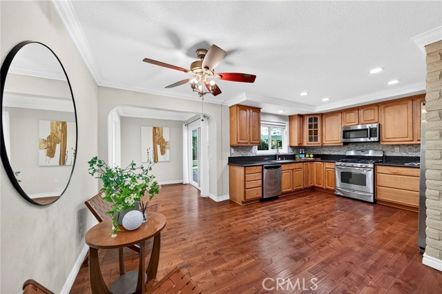 Detail Gallery Image 17 of 65 For 1261 Brian, Placentia,  CA 92870 - 4 Beds | 2/1 Baths