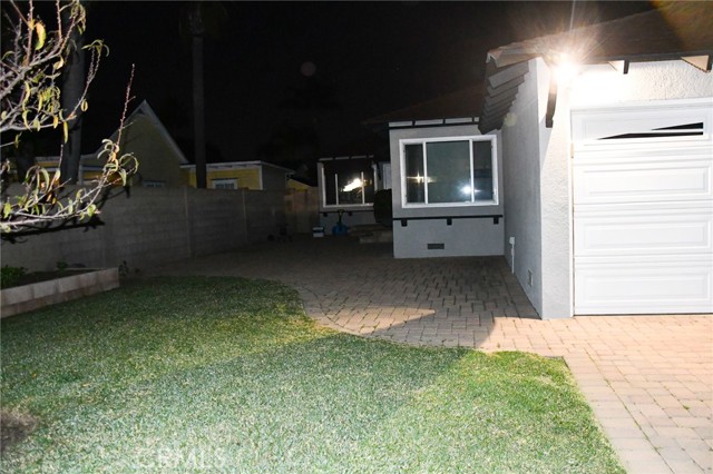 Detail Gallery Image 22 of 42 For 169 S Jameson, Orange,  CA 92866 - 2 Beds | 1 Baths