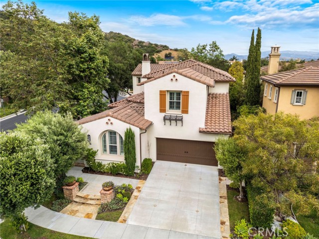 21 Corte Lomas Verdes, San Clemente CA: https://media.crmls.org/medias/f195170a-55bb-42d3-8bfd-cd8e32943359.jpg
