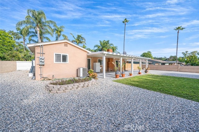 Detail Gallery Image 24 of 28 For 386 W 16th St, Upland,  CA 91784 - 4 Beds | 2 Baths