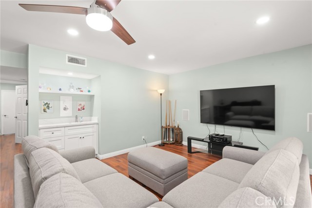 Detail Gallery Image 15 of 49 For 23316 Almarosa, Torrance,  CA 90505 - 4 Beds | 3 Baths