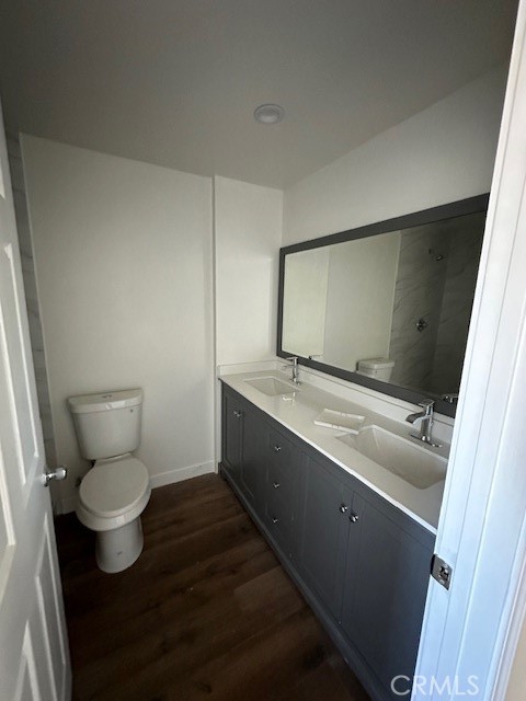 Detail Gallery Image 12 of 30 For 5507 S Manhattan Place, Los Angeles,  CA 90062 - 12 Beds | 8 Baths