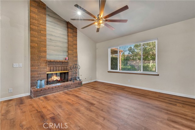 Detail Gallery Image 6 of 39 For 43100 Cherbourg, Lancaster,  CA 93536 - 3 Beds | 2 Baths