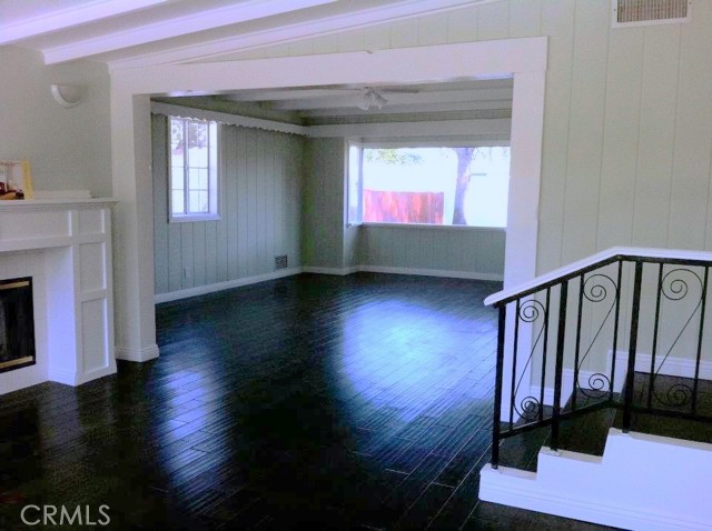 5141 Auckland Avenue, Toluca Lake CA: https://media.crmls.org/medias/f1981d9b-069b-404b-842d-4a43596980ae.jpg