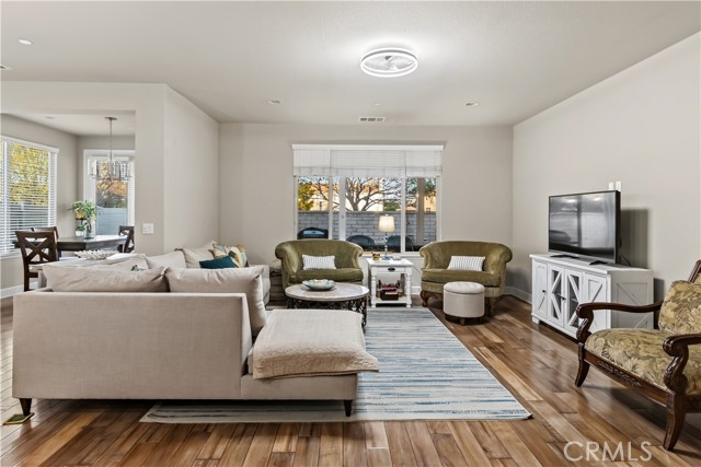 Detail Gallery Image 10 of 23 For 1496 via Rojas, Hemet,  CA 92545 - 3 Beds | 2 Baths