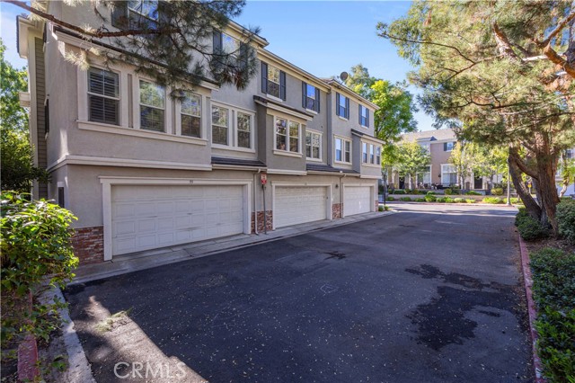 23402 Brookdale Lane, Valencia CA: https://media.crmls.org/medias/f1996545-83ba-4d73-8834-6a6994479088.jpg