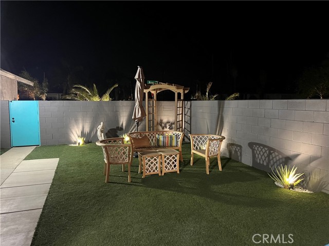 2890 N Biskra, Palm Springs, CA 92262