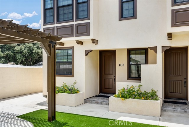 Detail Gallery Image 15 of 25 For 89 N Grand Oaks Ave #103,  Pasadena,  CA 91107 - 2 Beds | 2/1 Baths