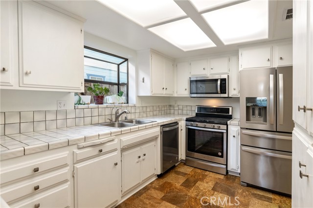 Detail Gallery Image 10 of 35 For 8375 Amapoa, Atascadero,  CA 93422 - 3 Beds | 2/1 Baths