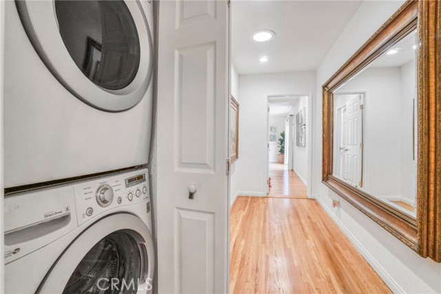 4299 Bakman Avenue, Studio City CA: https://media.crmls.org/medias/f19a808f-f35f-4afa-b17e-e38b57b4067b.jpg