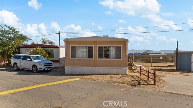 Detail Gallery Image 2 of 28 For 1258 W Rosamond Bld, Rosamond,  CA 93560 - 2 Beds | 1 Baths