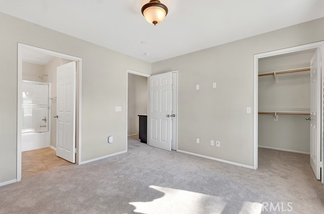 Detail Gallery Image 31 of 38 For 14665 Sherman Way, Van Nuys,  CA 91405 - 3 Beds | 3 Baths