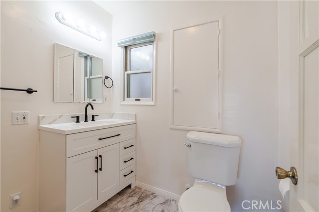 Detail Gallery Image 8 of 32 For 1812 Ocean Dr, Manhattan Beach,  CA 90266 - 2 Beds | 1 Baths