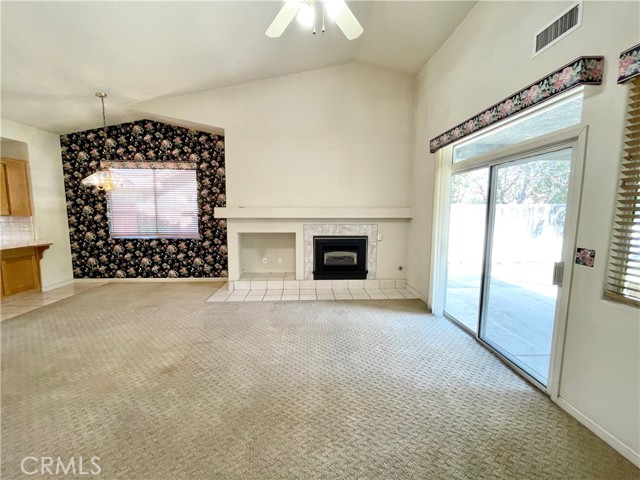 Detail Gallery Image 5 of 41 For 224 Stonewood Dr, Los Banos,  CA 93635 - 3 Beds | 2 Baths