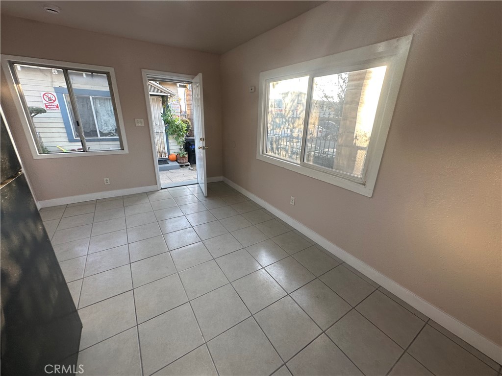 MLS #DW25254696 image #5