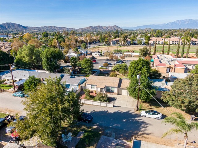 Detail Gallery Image 21 of 28 For 10669 Renner, Riverside,  CA 92505 - 2 Beds | 1 Baths