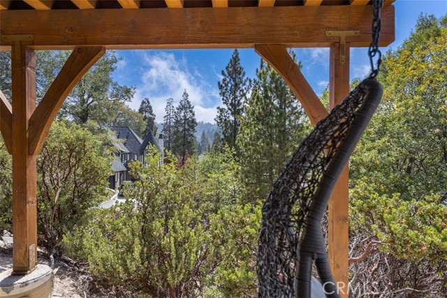 Detail Gallery Image 26 of 44 For 27472 Oakwood Dr, Lake Arrowhead,  CA 92352 - 5 Beds | 4 Baths