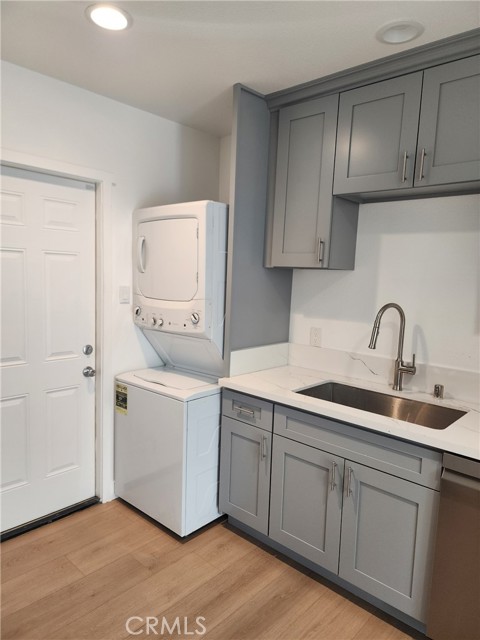 Detail Gallery Image 4 of 8 For 172 N Bonnie Ave #1,  Pasadena,  CA 91106 - 2 Beds | 1 Baths