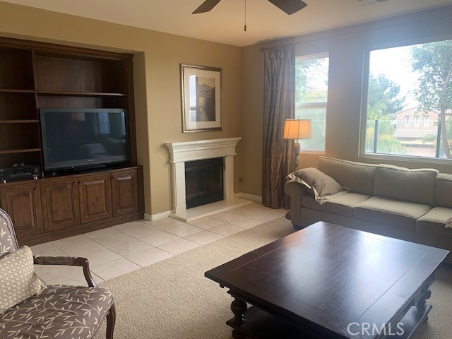Detail Gallery Image 14 of 48 For 17130 Silver Moon Ct, Riverside,  CA 92503 - 3 Beds | 3/1 Baths
