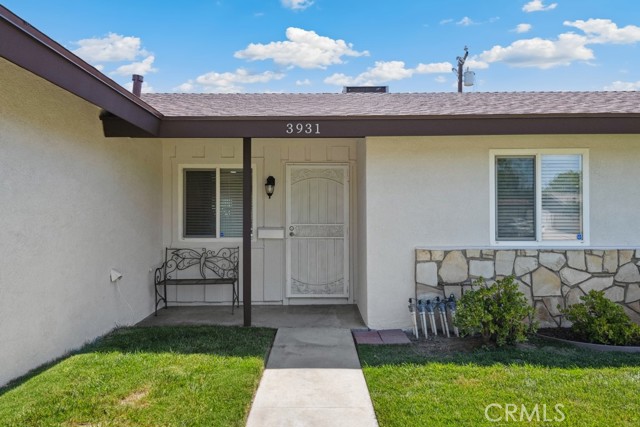 Detail Gallery Image 2 of 20 For 3931 Garden Dr, San Bernardino,  CA 92404 - 4 Beds | 2 Baths