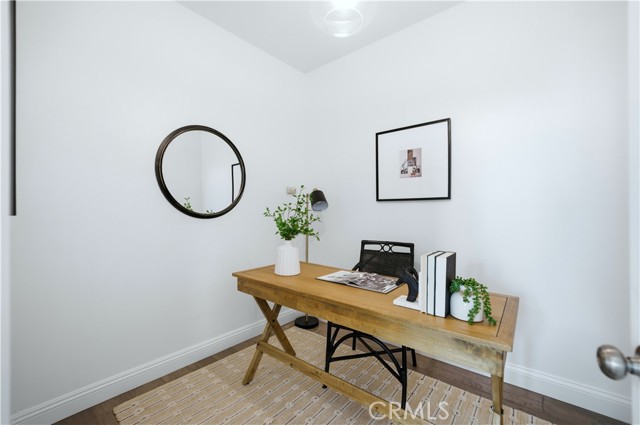 Detail Gallery Image 22 of 46 For 108 Roycroft Ave, Long Beach,  CA 90803 - 4 Beds | 3/1 Baths