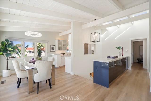 Detail Gallery Image 9 of 35 For 2000 Vista Cajon, Newport Beach,  CA 92660 - 3 Beds | 2 Baths