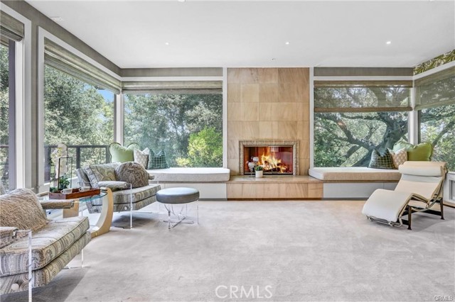 Detail Gallery Image 19 of 43 For 935 Hillcrest, Pasadena,  CA 91106 - 6 Beds | 7/1 Baths