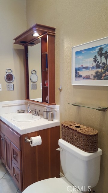 Detail Gallery Image 10 of 23 For 21171 Lochlea Ln, Huntington Beach,  CA 92646 - 1 Beds | 1/1 Baths