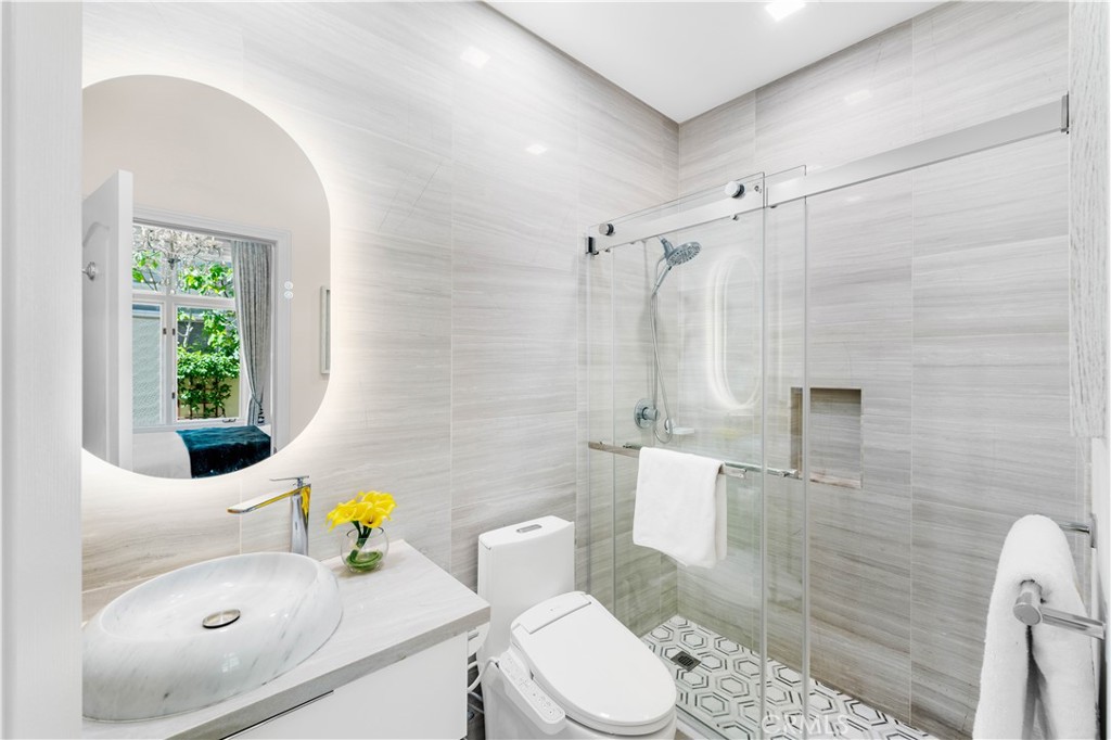 MLS #OC25151430 img 28