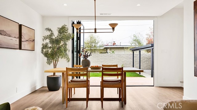 Detail Gallery Image 14 of 42 For 2735 Monogram, Long Beach,  CA 90815 - 5 Beds | 3 Baths