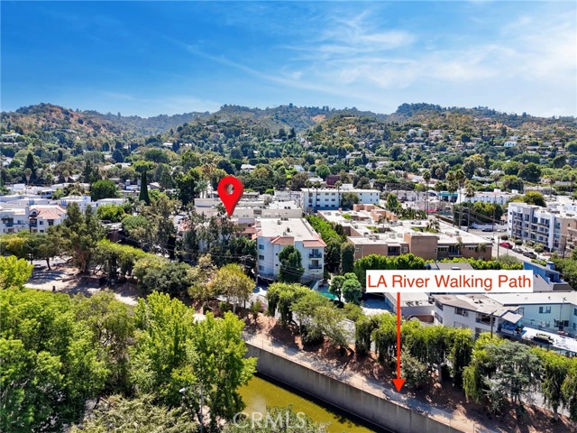 4249 LONGRIDGE Avenue, Studio City CA: https://media.crmls.org/medias/f1a29ff3-53f4-4a5f-b7cb-789abed6b0da.jpg