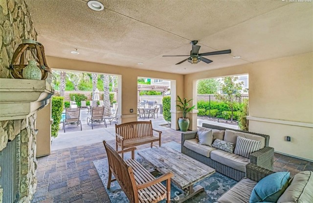Detail Gallery Image 45 of 45 For 4693 Holly Ave, Long Beach,  CA 90805 - 3 Beds | 2/1 Baths