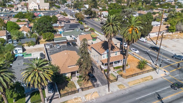 708 W 9th Street, San Bernardino, California 92410, ,Commercial Sale,For Sale,708 W 9th Street,CRIG24209229