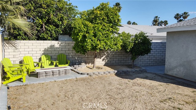 Detail Gallery Image 25 of 28 For 826 Arroyo Vista Dr, Palm Springs,  CA 92264 - 4 Beds | 1/1 Baths
