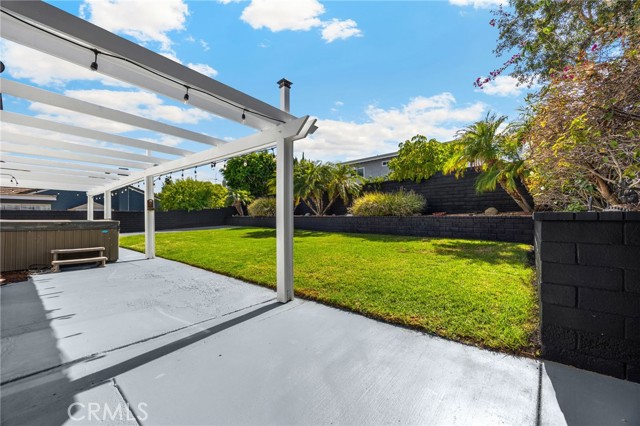 6191 Jacaranda Lane, Yorba Linda CA: https://media.crmls.org/medias/f1a51339-d7f8-486d-9657-c1178fcb2ee9.jpg