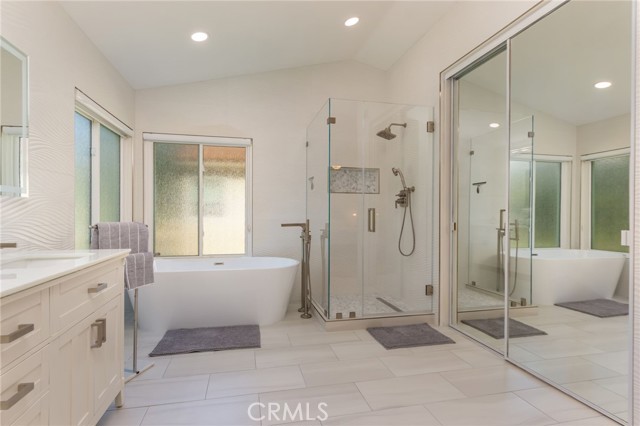 15535 Mallory Court, Moorpark CA: https://media.crmls.org/medias/f1a6e3d3-ba7a-402b-9cf1-fe70be4c7178.jpg