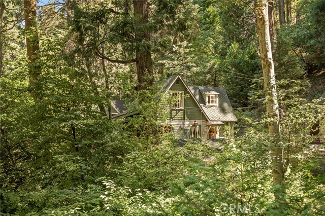655 Cottage Grove Drive, Lake Arrowhead, CA 92352