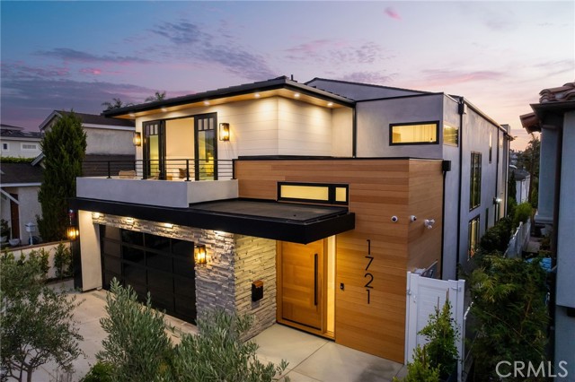 1721 Oak Avenue, Manhattan Beach CA: https://media.crmls.org/medias/f1a89c25-17db-42dd-8ca6-f38c1e9d642d.jpg